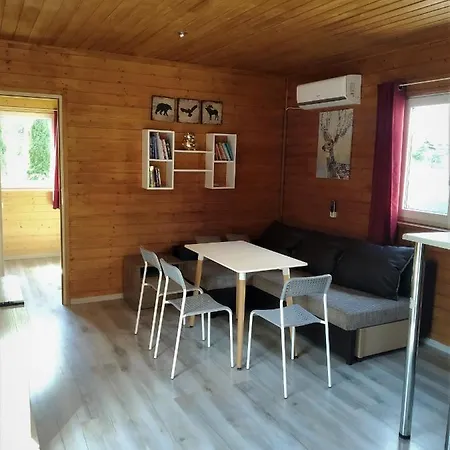 Domek Goscinny Luna I Feriehus
